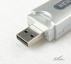 紐曼手機電池通訊王 紅外功能加持，超強續(xù)航的通訊利器